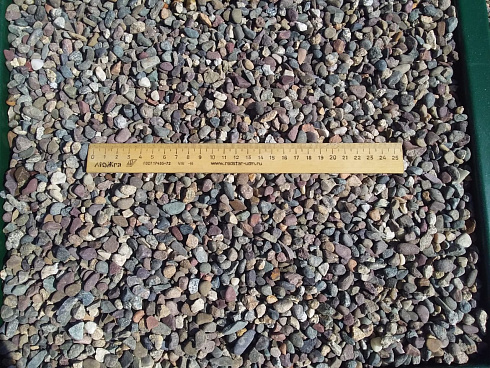 Kamenclub.ru: Галька речная окат цветная фр.5-10 мм. купить  в Королеве галька речная белый, серый, красноватый, синий, темно-серый речная окатанная галька декоративная 6800 руб/т   фото КАМЕНЬ КЛУБ