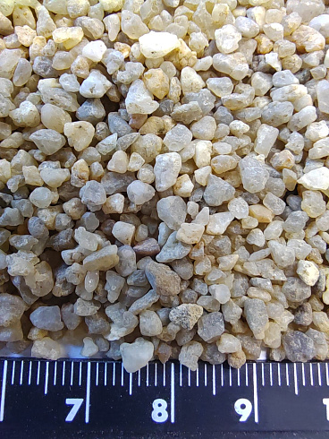 Кварцевый песок для водоподготовки фр. 1,6-3 мм.  купить в Королеве фото Камень Клуб