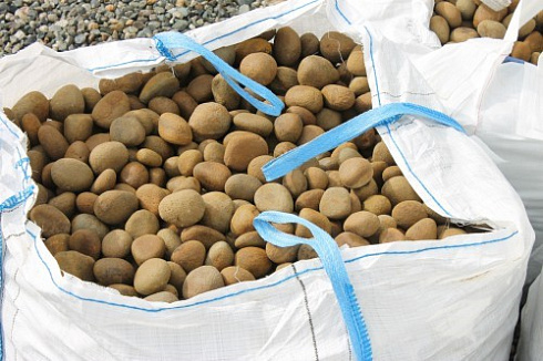 Kamenclub.ru: Песчаник ядра, фр. 100-300 мм  купить в Королеве песчаник бежевый серый рыжий речная галька 5 000 руб/т   фото КАМЕНЬ КЛУБ