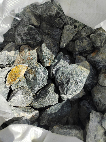 фото Галтованный жадеит (фр. 70-100 мм)  купить в Королеве в интернет-портале КАМЕНЬ КЛУБ