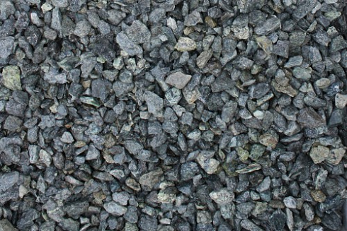 Kamenclub.ru: Щебень крошка зеленый (змеевик) фр. 10-20 мм.  купить в Королеве змеевик зеленый, салатовый декоративная ландшафтная каменная крошка щебня 7 200 руб/т   фото КАМЕНЬ КЛУБ