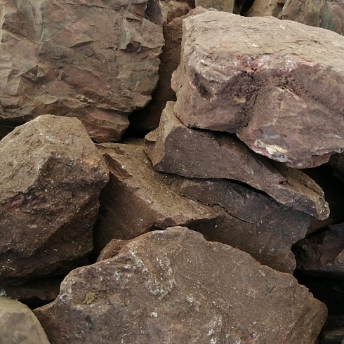 фото Яшма красная  (фр. 70-100 мм)  купить в Королеве в интернет-портале КАМЕНЬ КЛУБ