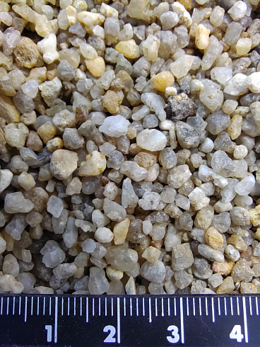 Кварцевый песок для площадок фр. 2-5 мм.  купить в Королеве фото Камень Клуб