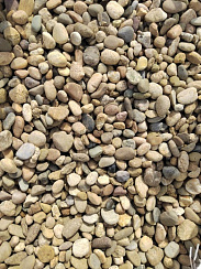 Kamenclub.ru: Галька речная окат рыжая фр. 20-40 мм. купить  в Королеве галька речная окатанная рыжая желтая серая округлая речная галька 5000 руб/т   фото КАМЕНЬ КЛУБ