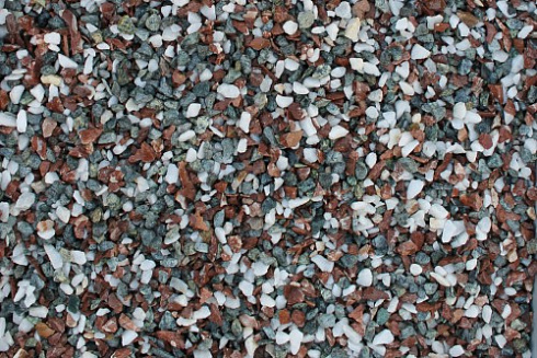 Kamenclub.ru: Мраморная крошка (щебень крошка микс: белый-зеленый-розовый) фр. 3-5 мм.  купить в Королеве мрамор белый, зеленый, розовый мраморная декоративная крошка каменная 12000 руб/т   фото КАМЕНЬ КЛУБ