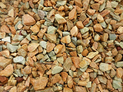 Kamenclub.ru: Щебень крошка желтый (ЗЛАТОЛИТ) фр. 3-5 мм.  купить в Королеве златолит золотистый, бежевый, желтый мрамор 12 000 руб/т   фото КАМЕНЬ КЛУБ