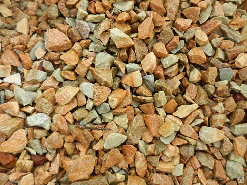 Kamenclub.ru: Щебень крошка желтый (ЗЛАТОЛИТ) фр. 5-10 мм.  купить в Королеве мрамор золотистый, бежевый, желтый каменная ландшафтная декоративная крошка здатолита 8500 руб/т   фото КАМЕНЬ КЛУБ