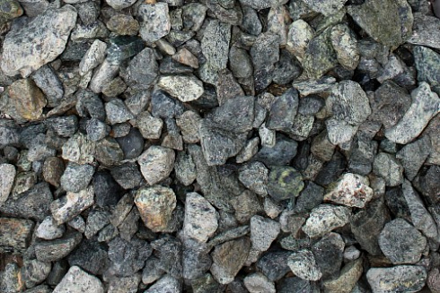 Kamenclub.ru: Щебень крошка зеленый (змеевик) фр. 3-5 мм  купить в Королеве камень змеевик зеленый, салатовый светло-зеленый мраморная каменная декоративная крошка 9000 руб/т   фото КАМЕНЬ КЛУБ