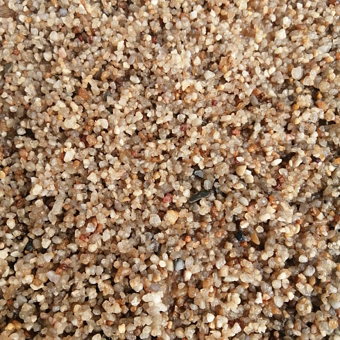 Кварцевый песок сухой фракцинированный фр. 1,6-4 мм.  купить в Королеве фото Камень Клуб
