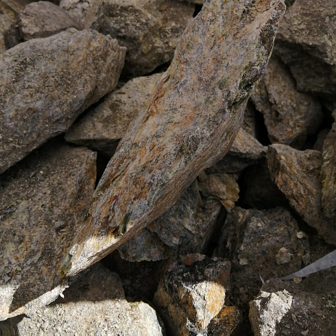 фото Змеевик салатовый  (фр. 70-100 мм)  купить в Королеве в интернет-портале КАМЕНЬ КЛУБ