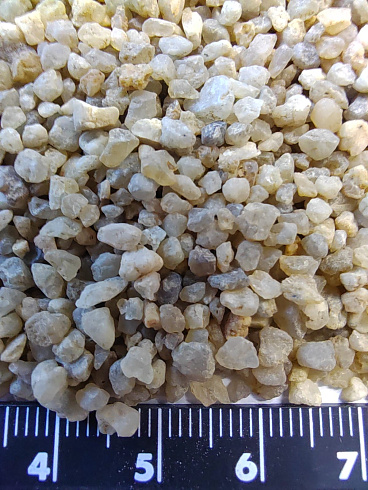Кварцевый песок сухой фракцинированный фр. 1,6-4 мм.  купить в Королеве фото Камень Клуб