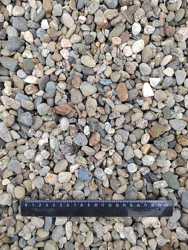 Kamenclub.ru: Галька речная окат (серая) фр.10-20 мм купить  в Королеве галька речная серая, серый, темно-серый, светло-серый, коричневый ландшафтная декоративная речная окатанная округлая галька 5000 руб/т   фото КАМЕНЬ КЛУБ