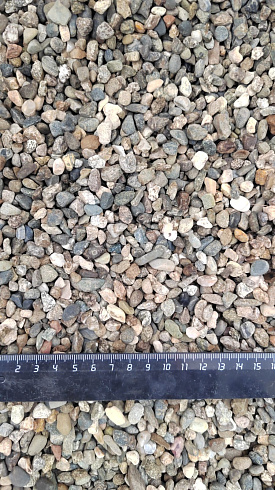 Kamenclub.ru: Галька речная окат (серая) фр.5-10 мм купить  в Королеве галька речная серая, серый, темно-серый, светло-серый, коричневый речная окатанная галька декоративная ландшатфная 5000 руб/т   фото КАМЕНЬ КЛУБ