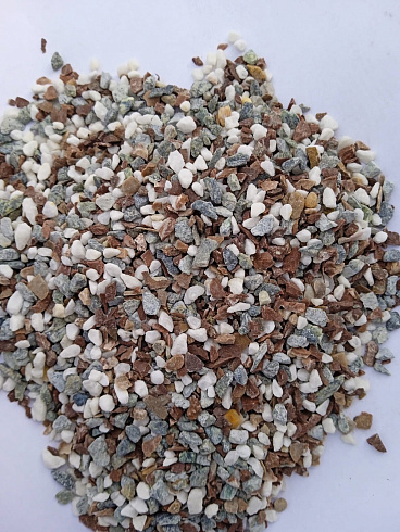 Kamenclub.ru: Мраморная крошка (щебень крошка микс: белый-зеленый-розовый) фр. 5-10 мм  купить в Королеве мрамор белый, зеленый, розовый, разноцветный, молочный декоративная ландшафтная мраморная крошка 9500 руб/т   фото КАМЕНЬ КЛУБ