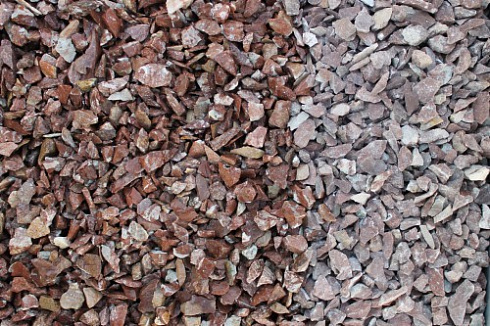 Kamenclub.ru: Мраморная крошка (щебень крошка розовый) фр. 10-20 мм.  купить в Королеве мрамор розовый, красный каменная декоративная крошка ландшафтная 11000 руб/т   фото КАМЕНЬ КЛУБ