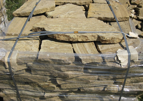 Kamenclub.ru: Песчаник пластушка желтый с рисунком (3 см)  купить в Королеве песчаник желтый с рисунком, рыжий, желтый песчаник пластушка ландшафтная рваная 8 500 руб/м3   фото КАМЕНЬ КЛУБ