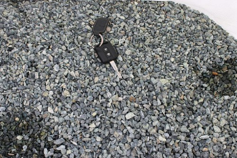 Kamenclub.ru: Щебень крошка зеленый (змеевик) фр. 5-10 мм  купить в Королеве змеевик зеленый, салатовый ландшафтный декоративный щебень крошка 7 200 руб/т   фото КАМЕНЬ КЛУБ