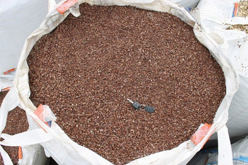 Kamenclub.ru: Мраморная крошка (щебень крошка розовый) фр. 5-10 мм.  купить в Королеве мрамор розовый, красный щебень колотый ландшафтный декоративный  11000 руб/т   фото КАМЕНЬ КЛУБ