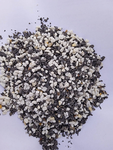 Kamenclub.ru: Мраморная крошка (щебень крошка микс: белый-зеленый-розовый) фр. 3-5 мм.  купить в Королеве мрамор белый, зеленый, розовый мраморная декоративная крошка каменная 12000 руб/т   фото КАМЕНЬ КЛУБ