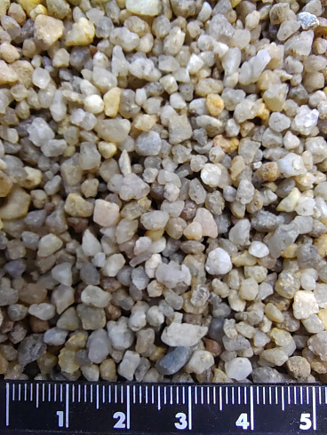Кварцевый песок для площадок фр. 2-5 мм.  купить в Королеве фото Камень Клуб